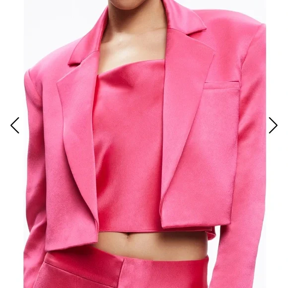 Alice + Olivia Shan Boxy Oversized Cropped Blazer in Candy